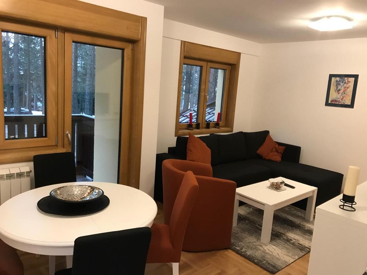Jakovljevic Aparthotel *