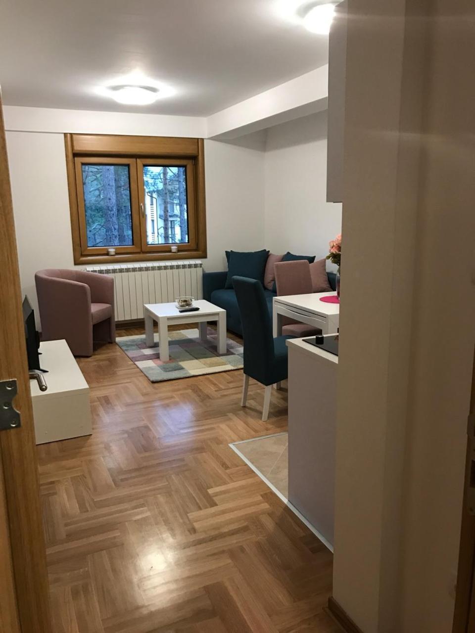 Aparthotel Jakovljevic *